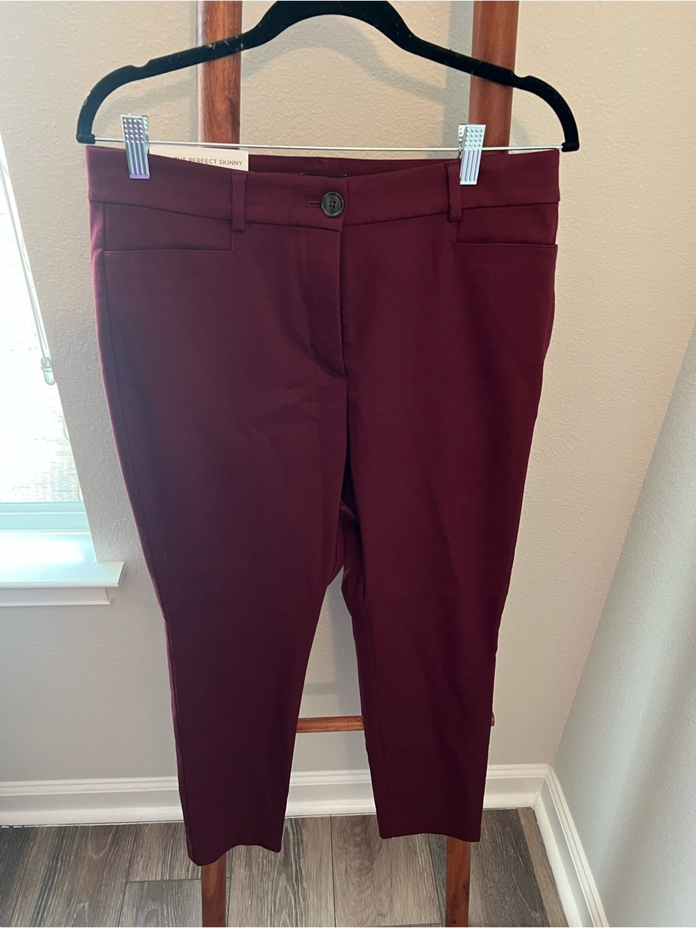 Women's Burgundy Cropped Dress Pants